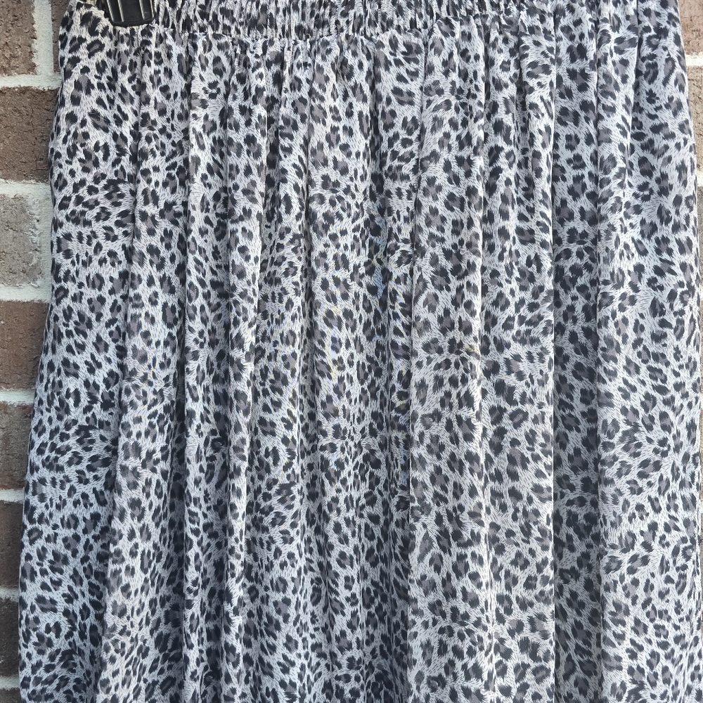 Gianni Bini Leopard Print Chiffon Maxi Skirt Women’s Size M Elastic Waist - Picture 3 of 8